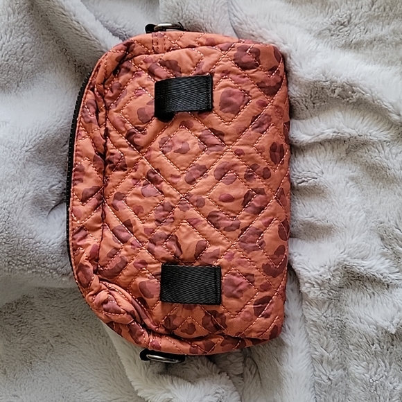 Beautiful Camp Gladiator Orange Leopard Print Crossbody/Belt Bag 🐆 - Picture 2 of 13